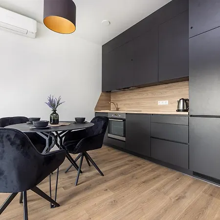 New! Apartamentai Palangoje - Miesto Sirdyje Lägenhet